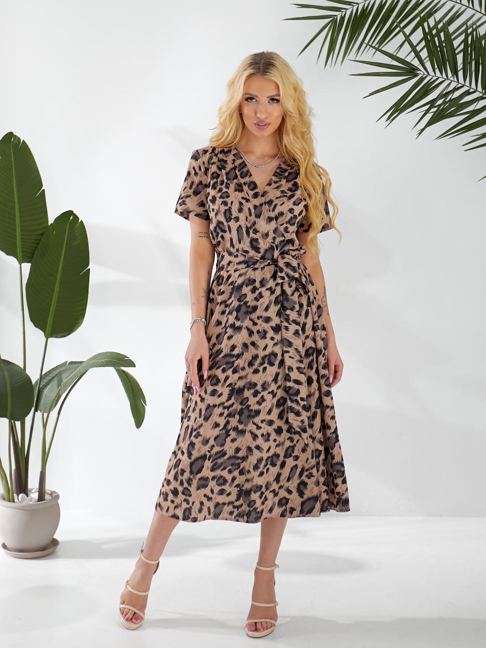 Женское платье с юбкой на запах