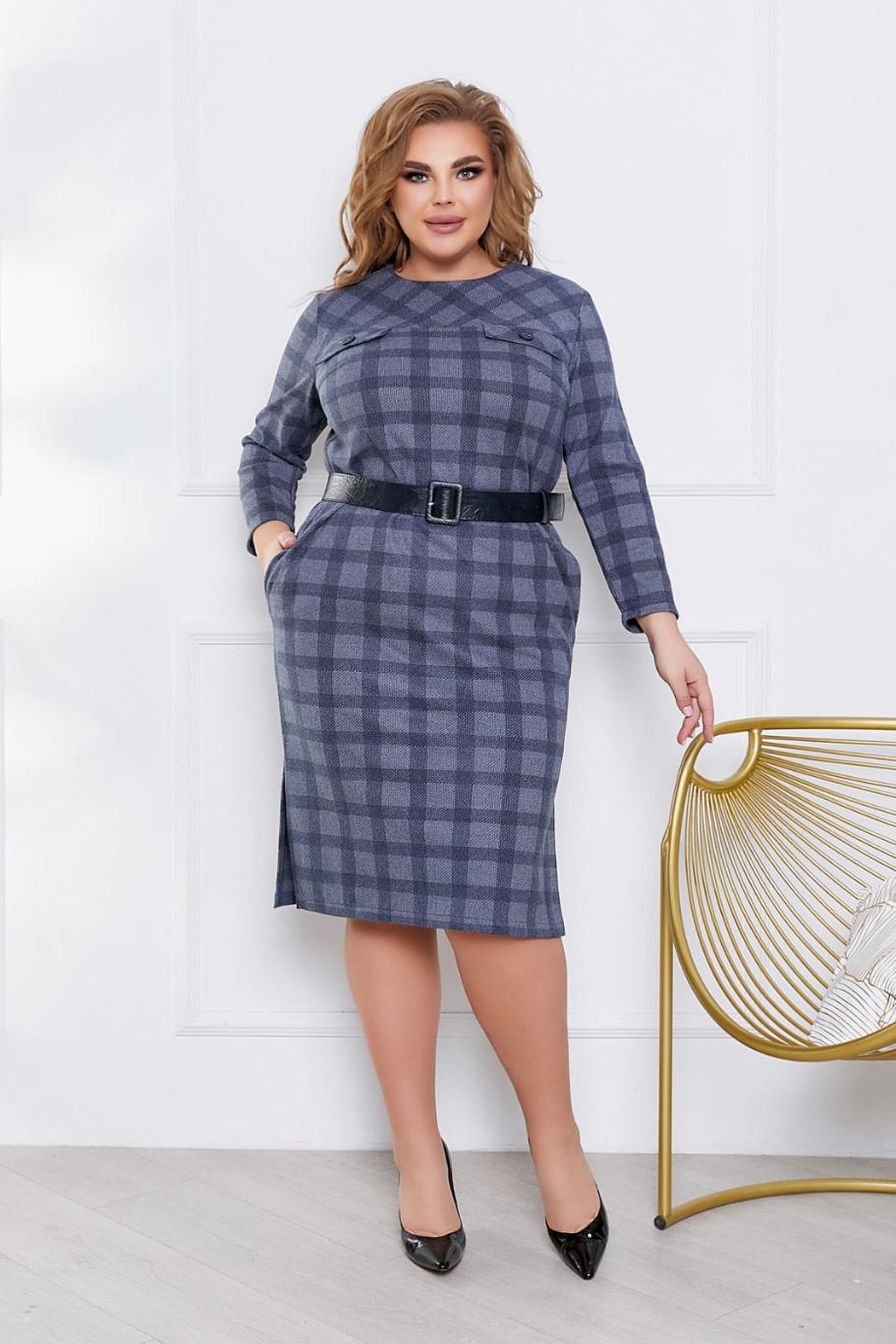 Теплое платье с разрезами по бокам