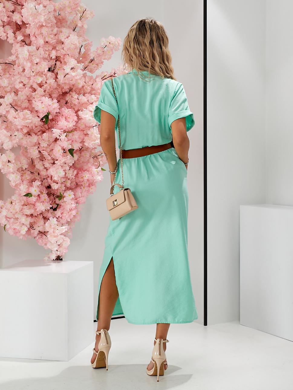 Летнее прямое платье с разрезами по бокам