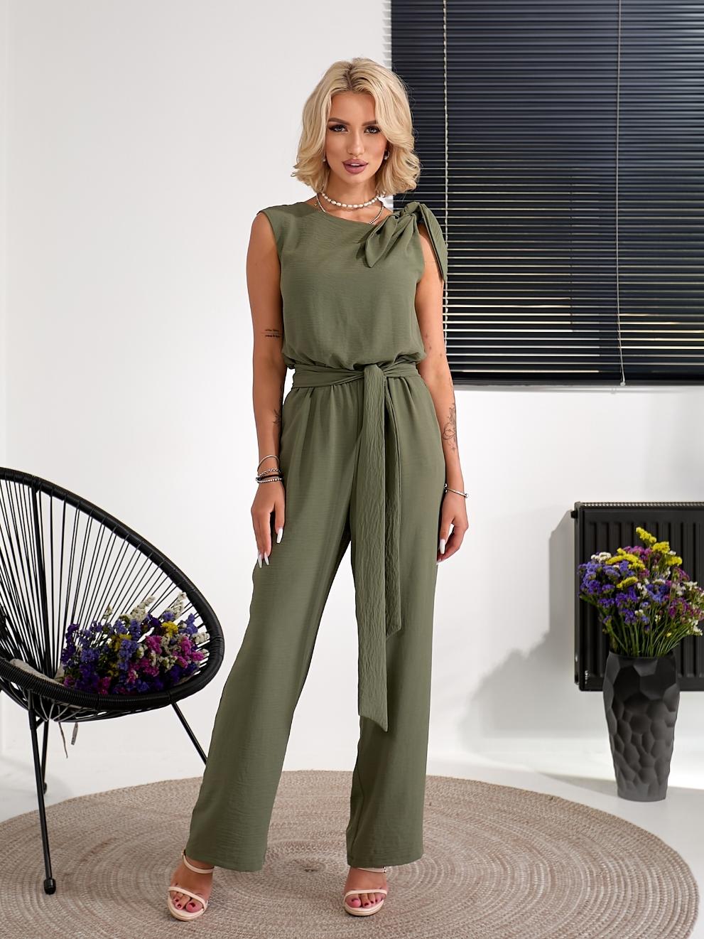 Женский комбинезон с завязкой на плече