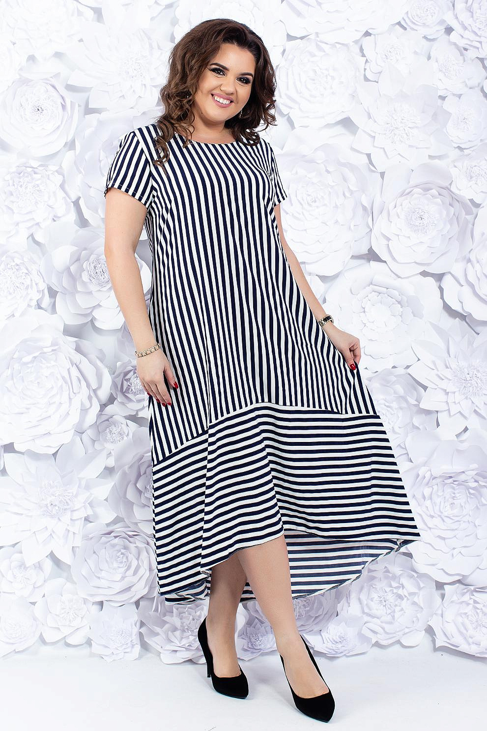 Летнее свободное платье в полоску
