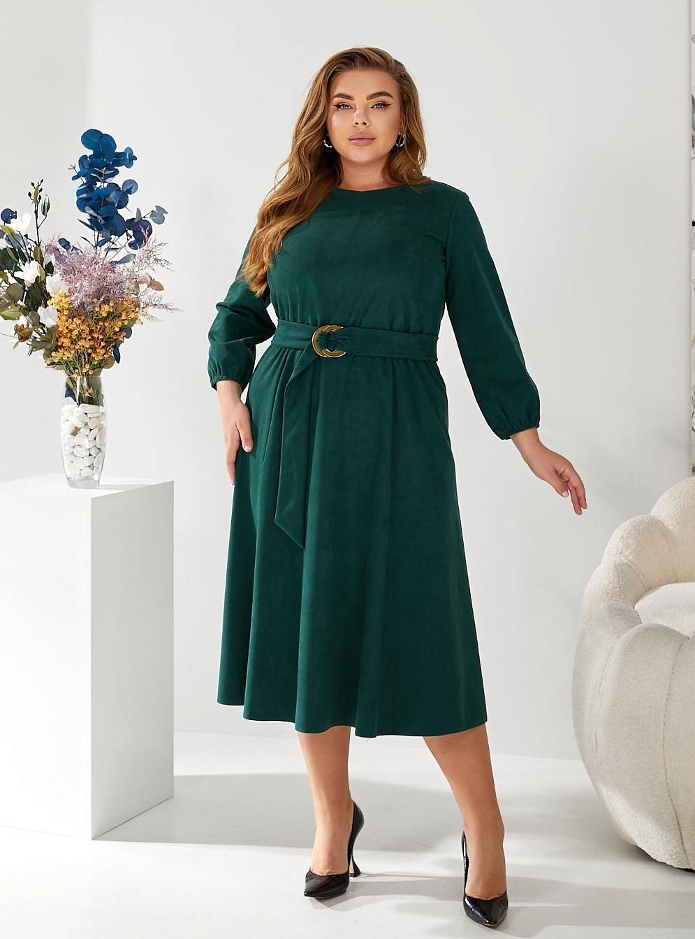 Женское платье замшевое с юбкой годэ