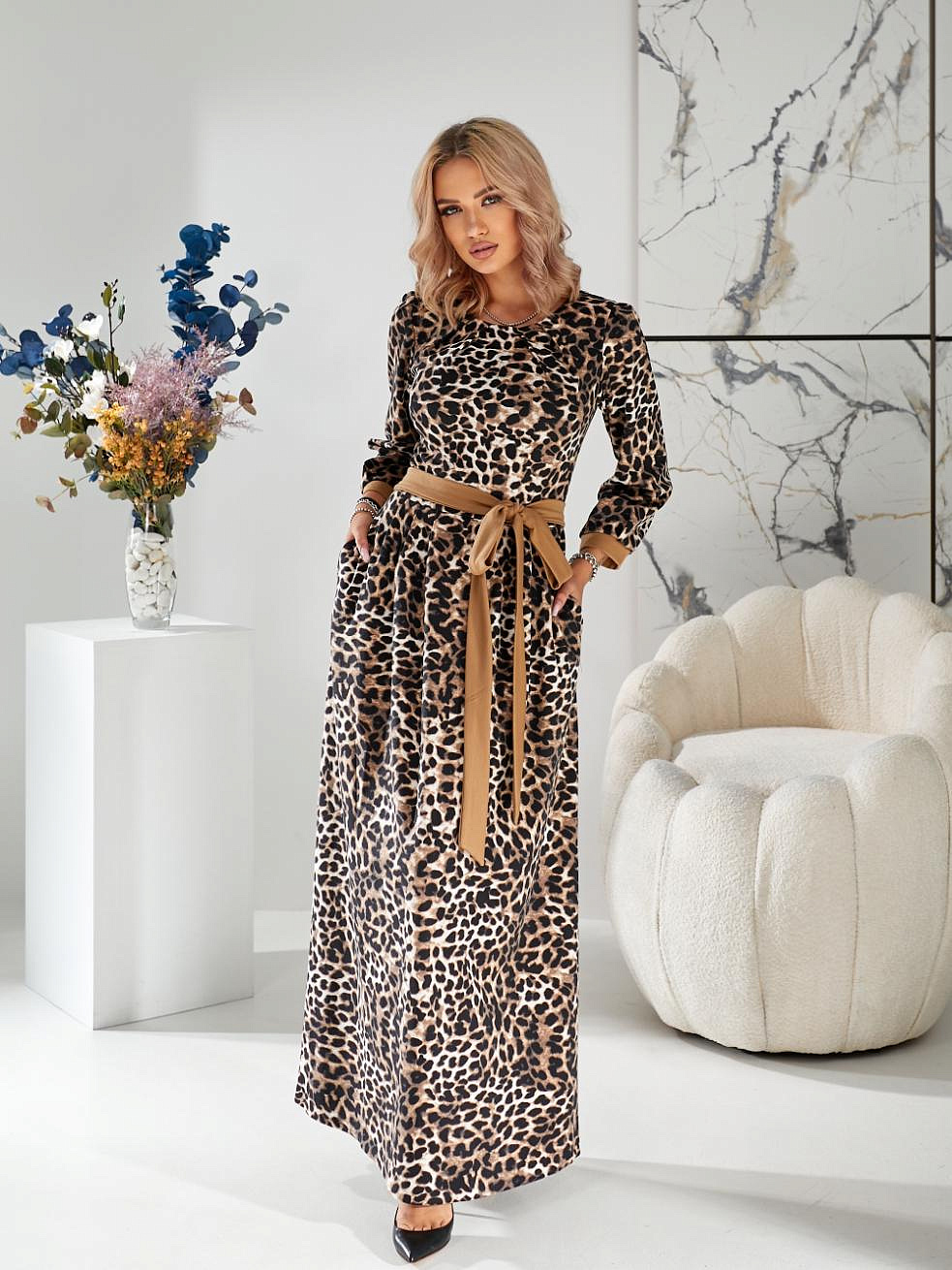 Длинное леопардовое платье с поясом