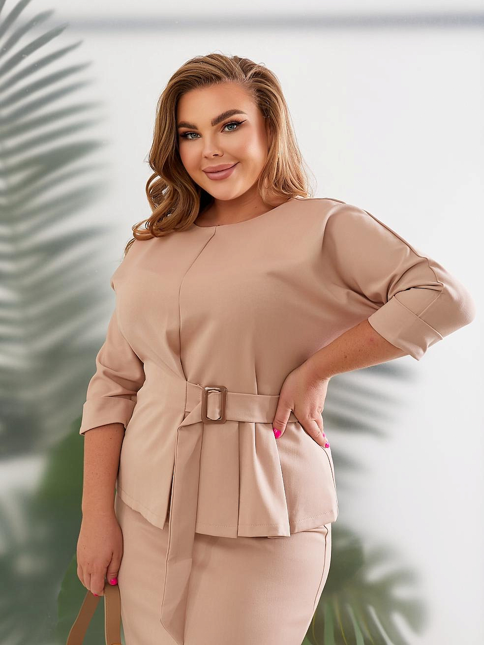 Женский костюм с юбкой карандаш нарядный