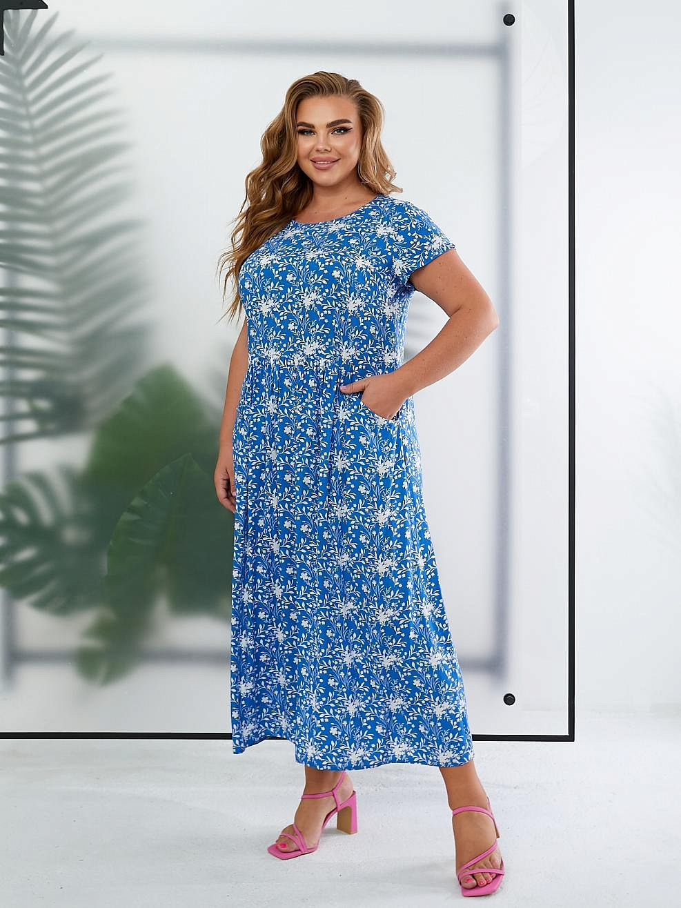 Женское летнее платье из штапеля с карманами