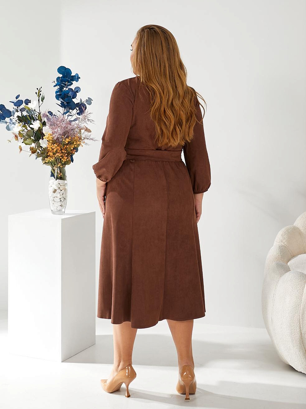 Женское платье замшевое с юбкой годэ