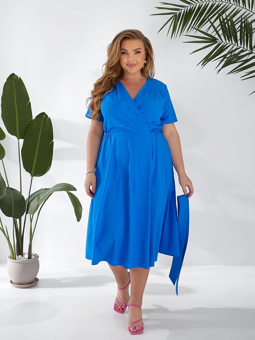 Женское платье клеш однотонное