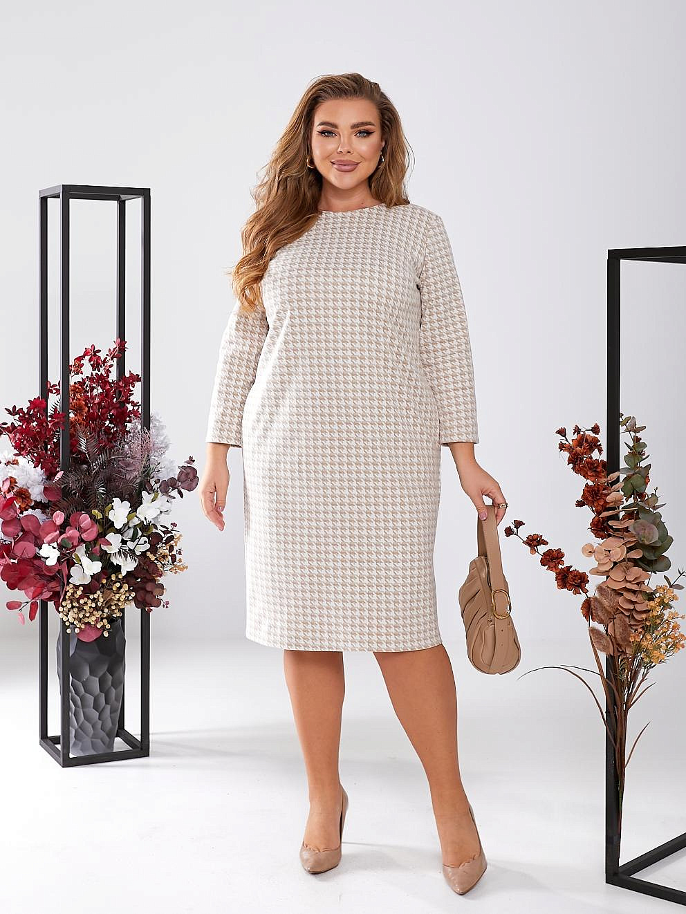 Женское платье -футляр теплое 