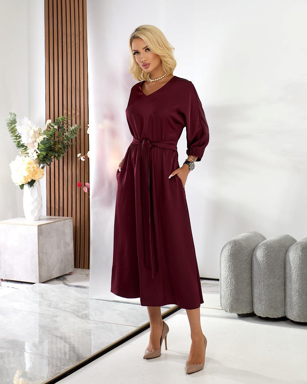 Женское платье нарядное из шелка