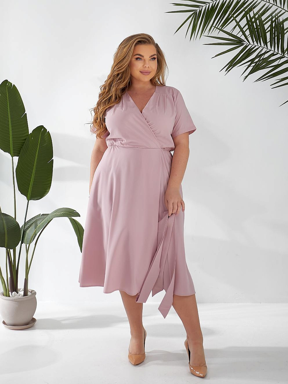 Женское платье клеш однотонное