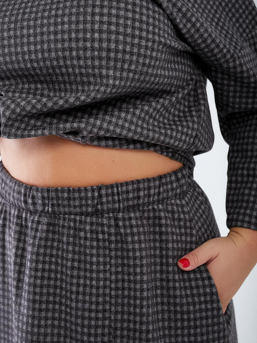 Теплый костюм с юбкой