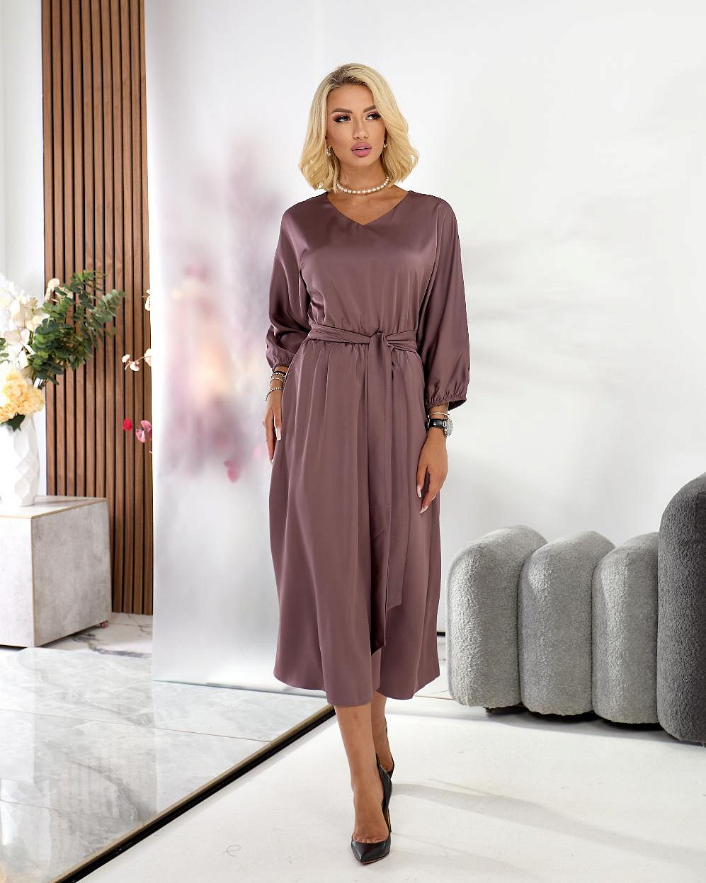 Женское платье нарядное из шелка