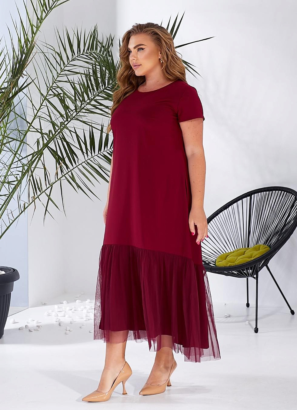 Женское платье с сеткой по низу