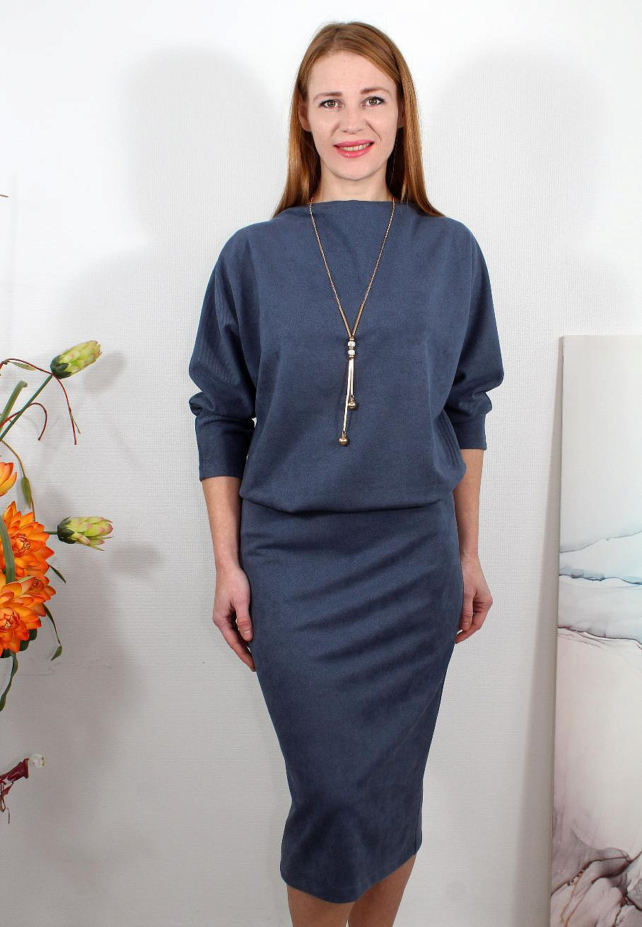 Платья миди с рукавом летучая мышь