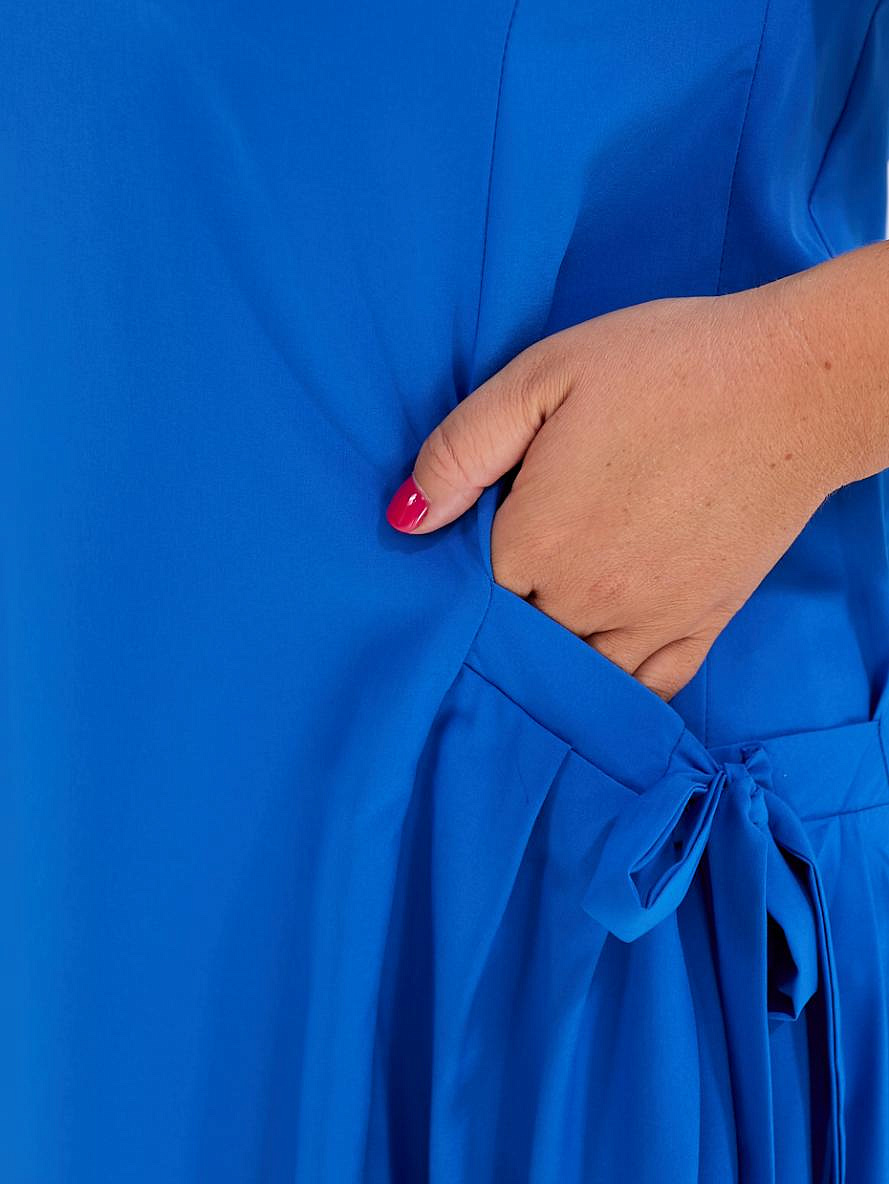 Женское платье однотонное в пол