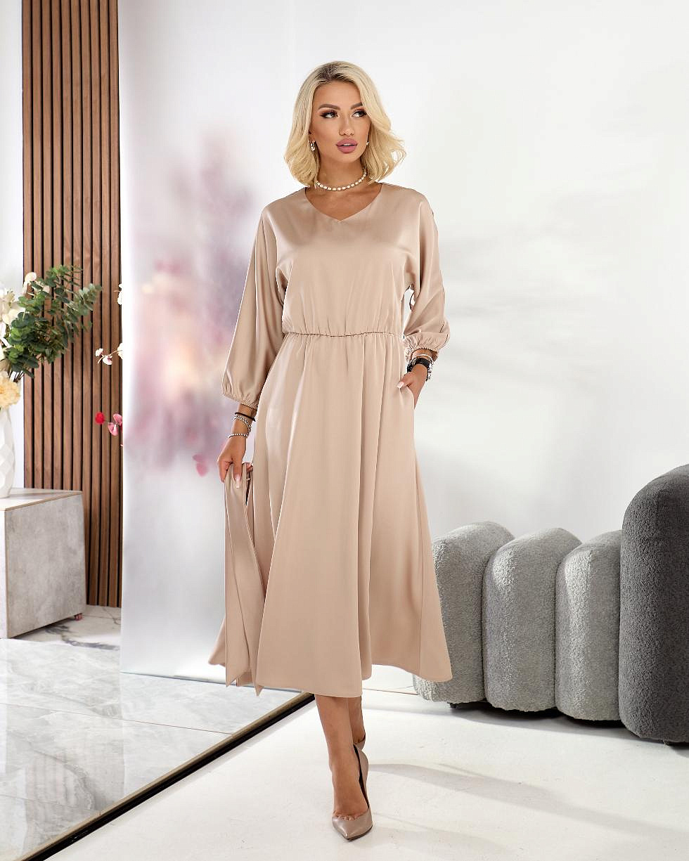 Женское платье нарядное из шелка