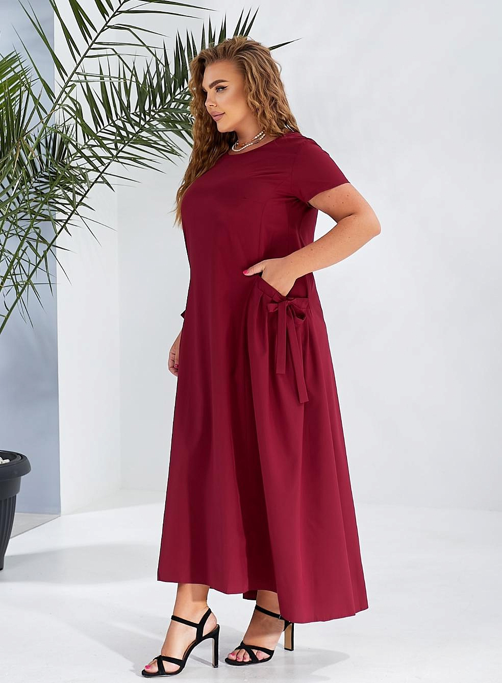 Женское платье однотонное в пол