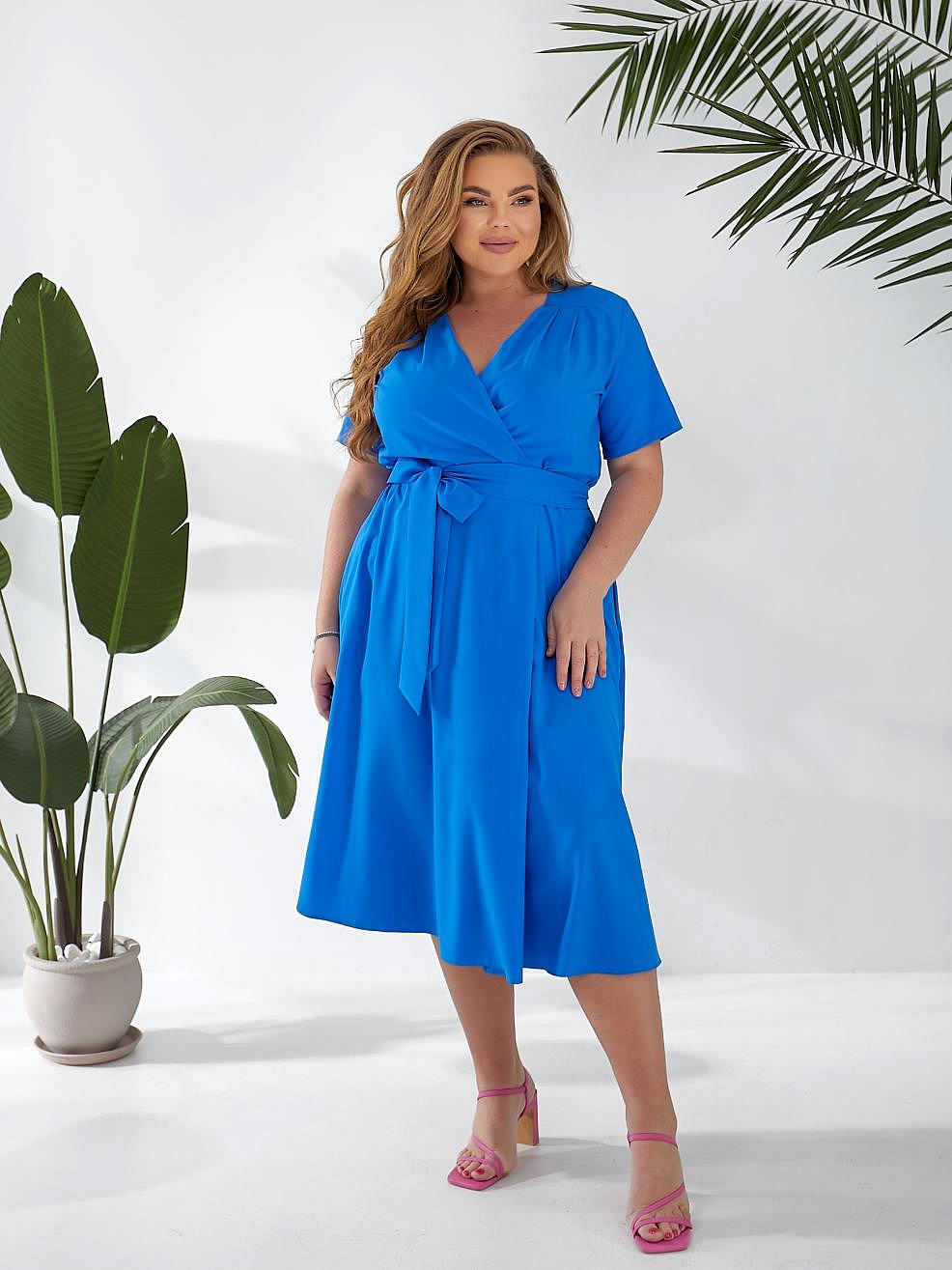 Женское платье клеш однотонное