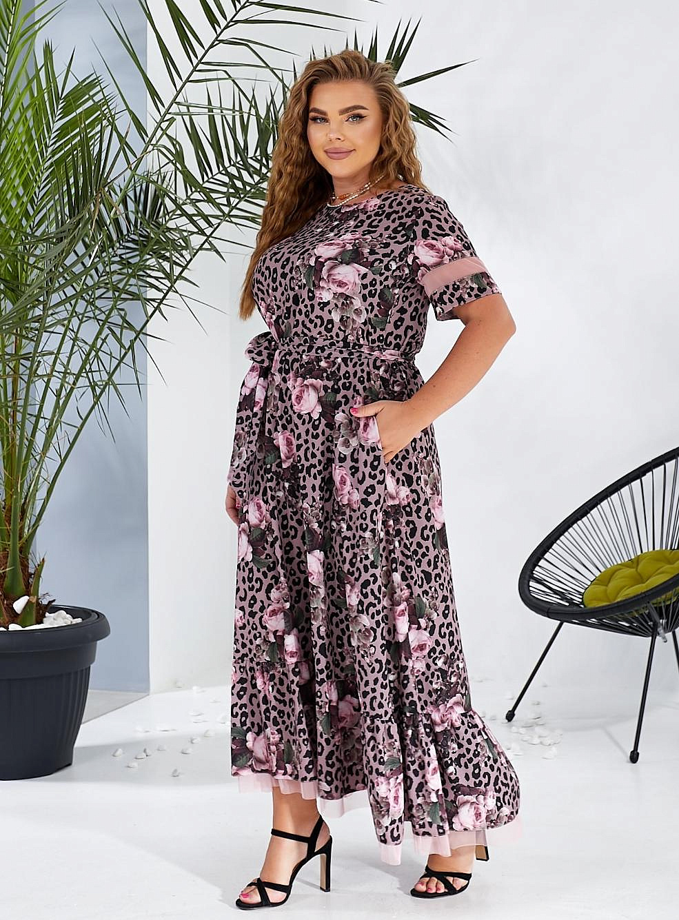 Женское платье длинное с воланом по низу 