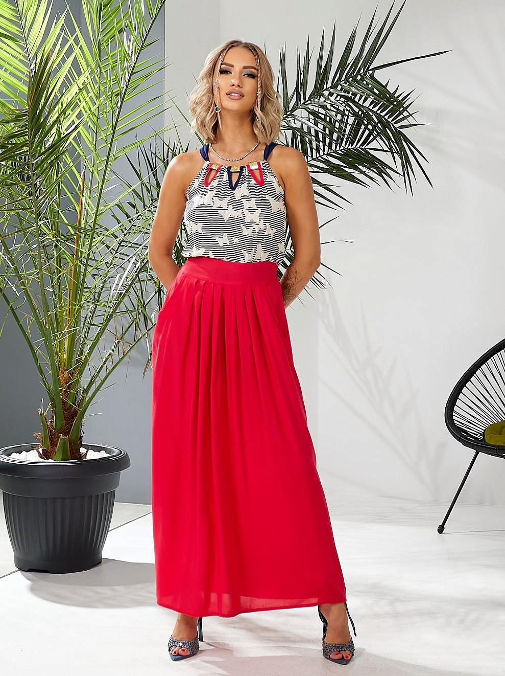 Летнее платье с длинной юбкой