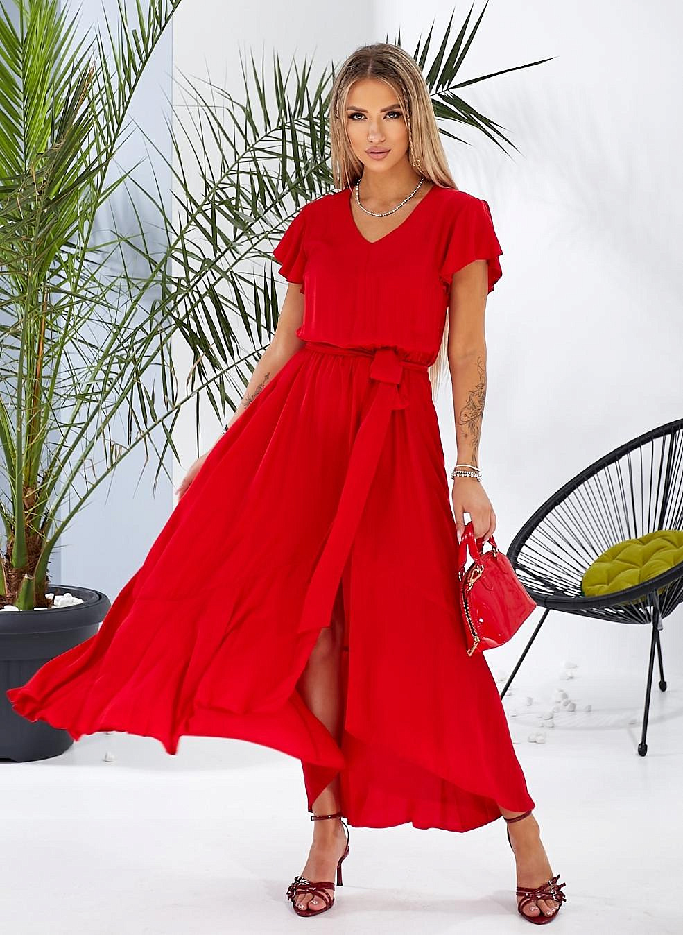 Женское платье с атласного штапеля