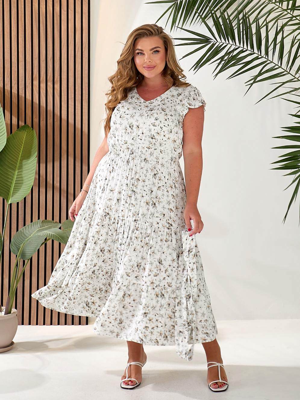 Женское штапельное платье с воланами