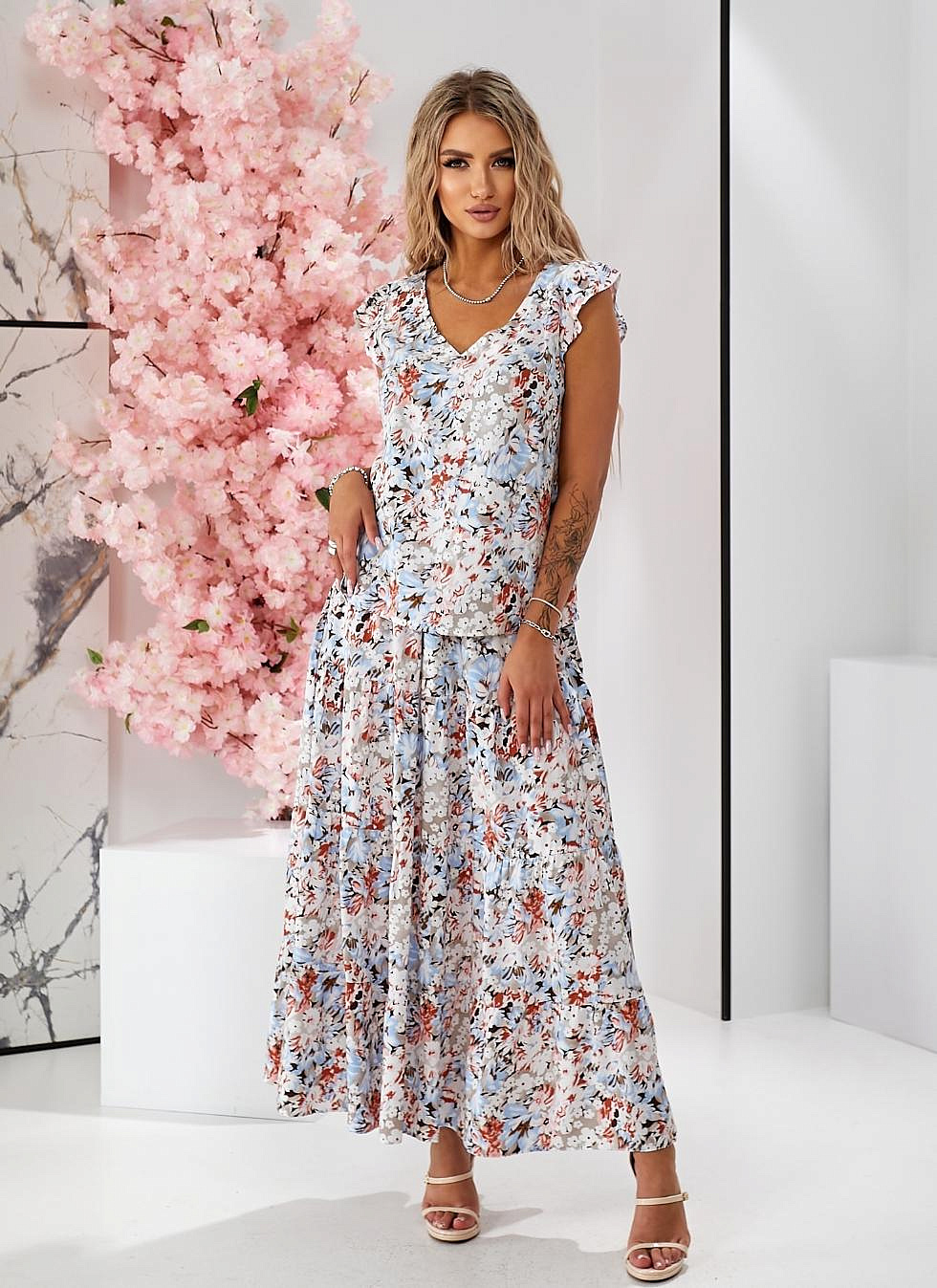 Трендовый костюм - топ с юбкой в цветочный принт