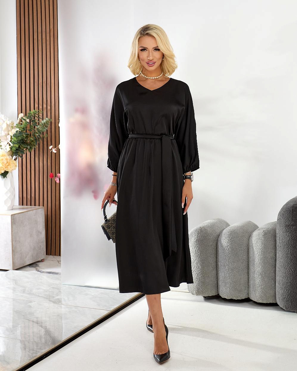 Женское платье нарядное из шелка