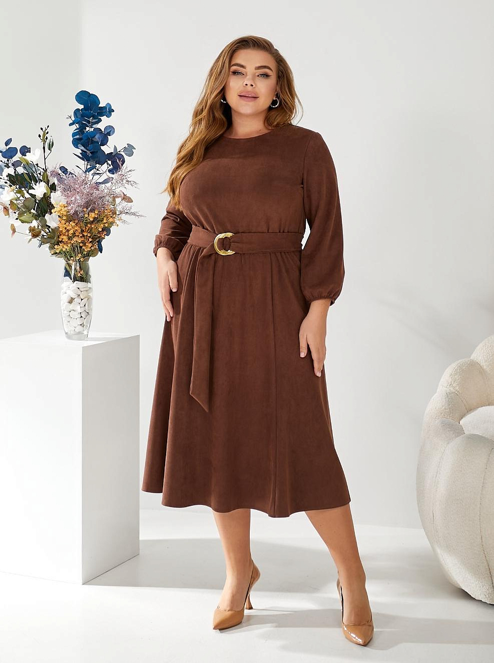 Женское платье замшевое с юбкой годэ