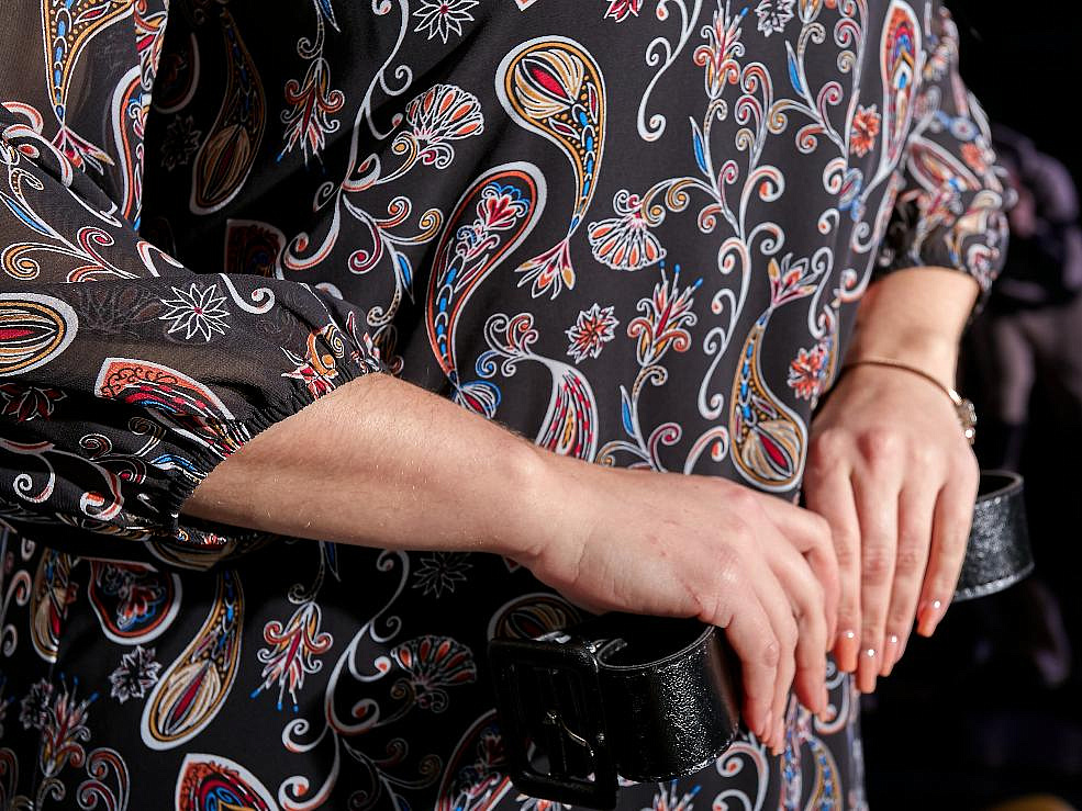 Шифоновое платье с ремнем