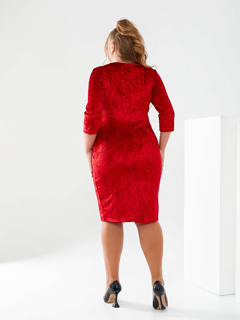 Нарядное платье из бархата