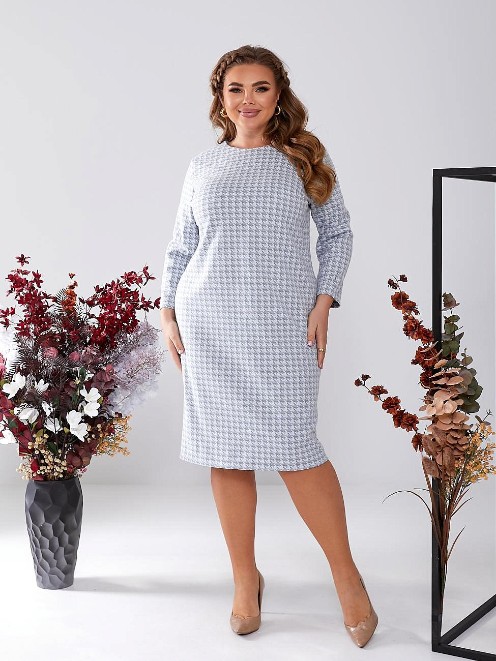 Женское платье -футляр теплое 