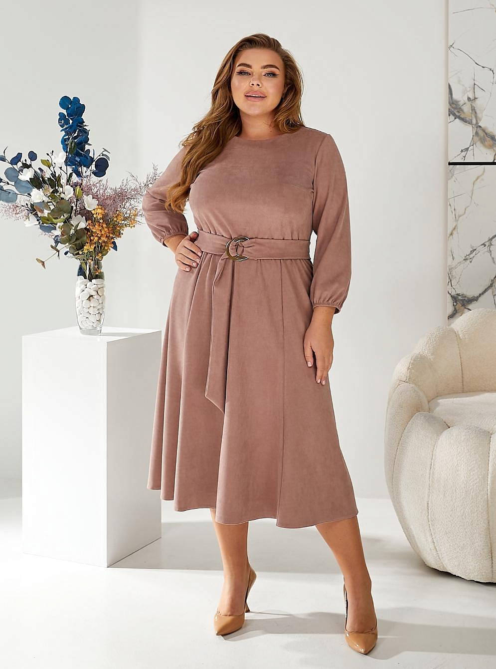 Женское платье замшевое с юбкой годэ