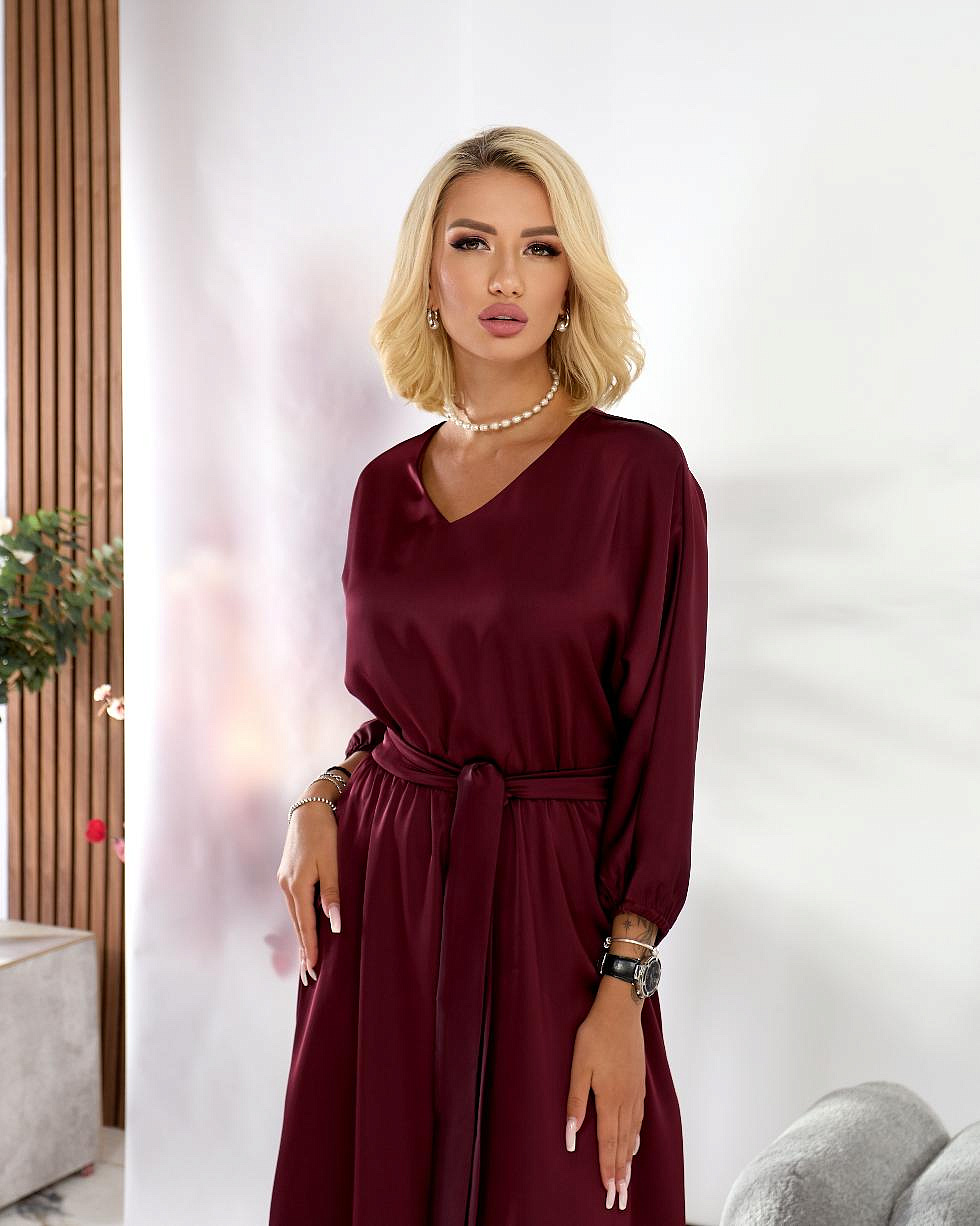 Женское платье нарядное из шелка