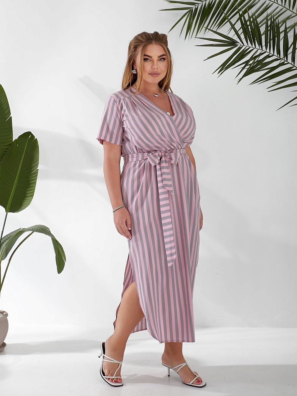 Женское платье с закругленным низом