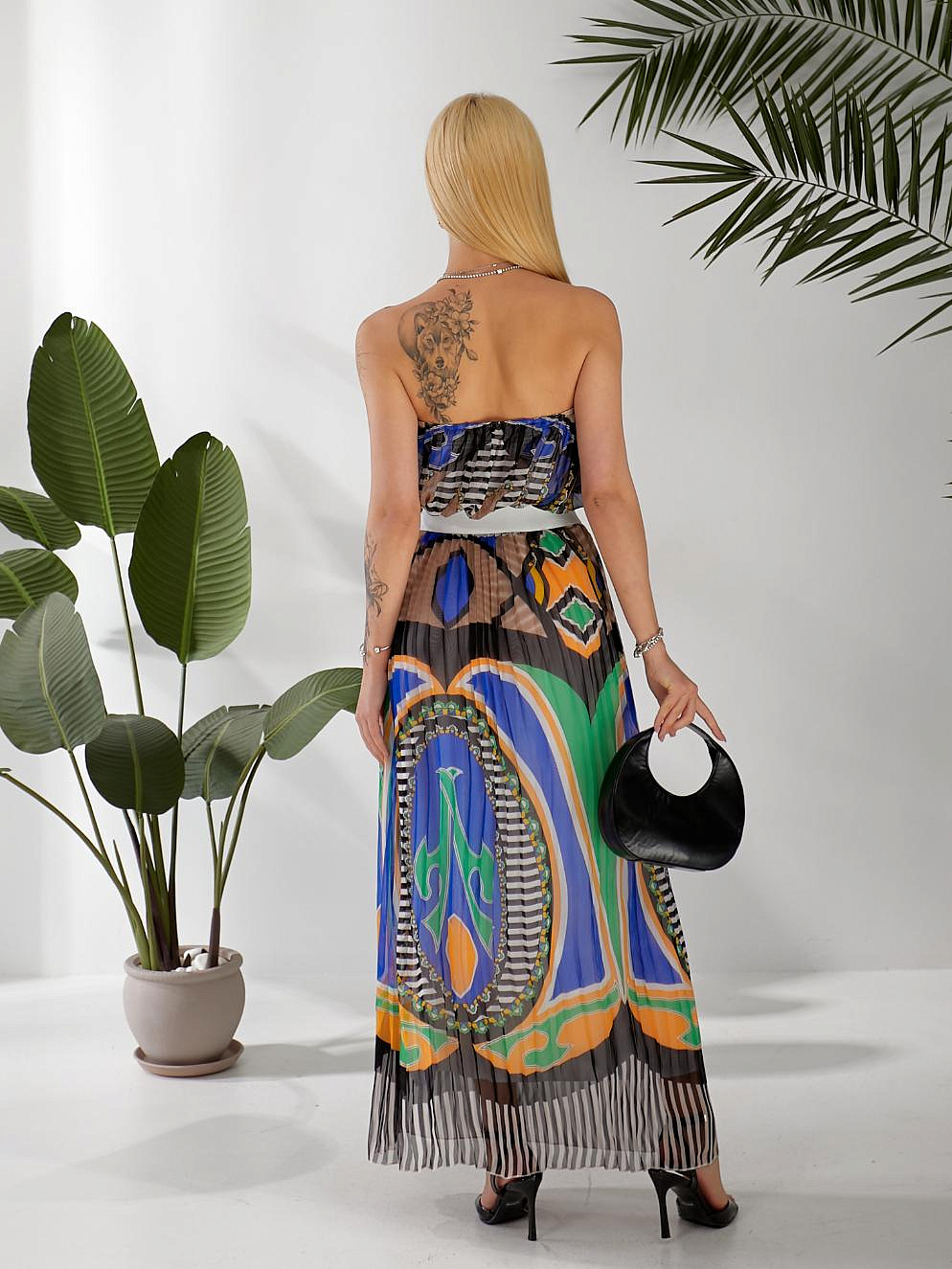 Женское платье длинное в пол плиссе