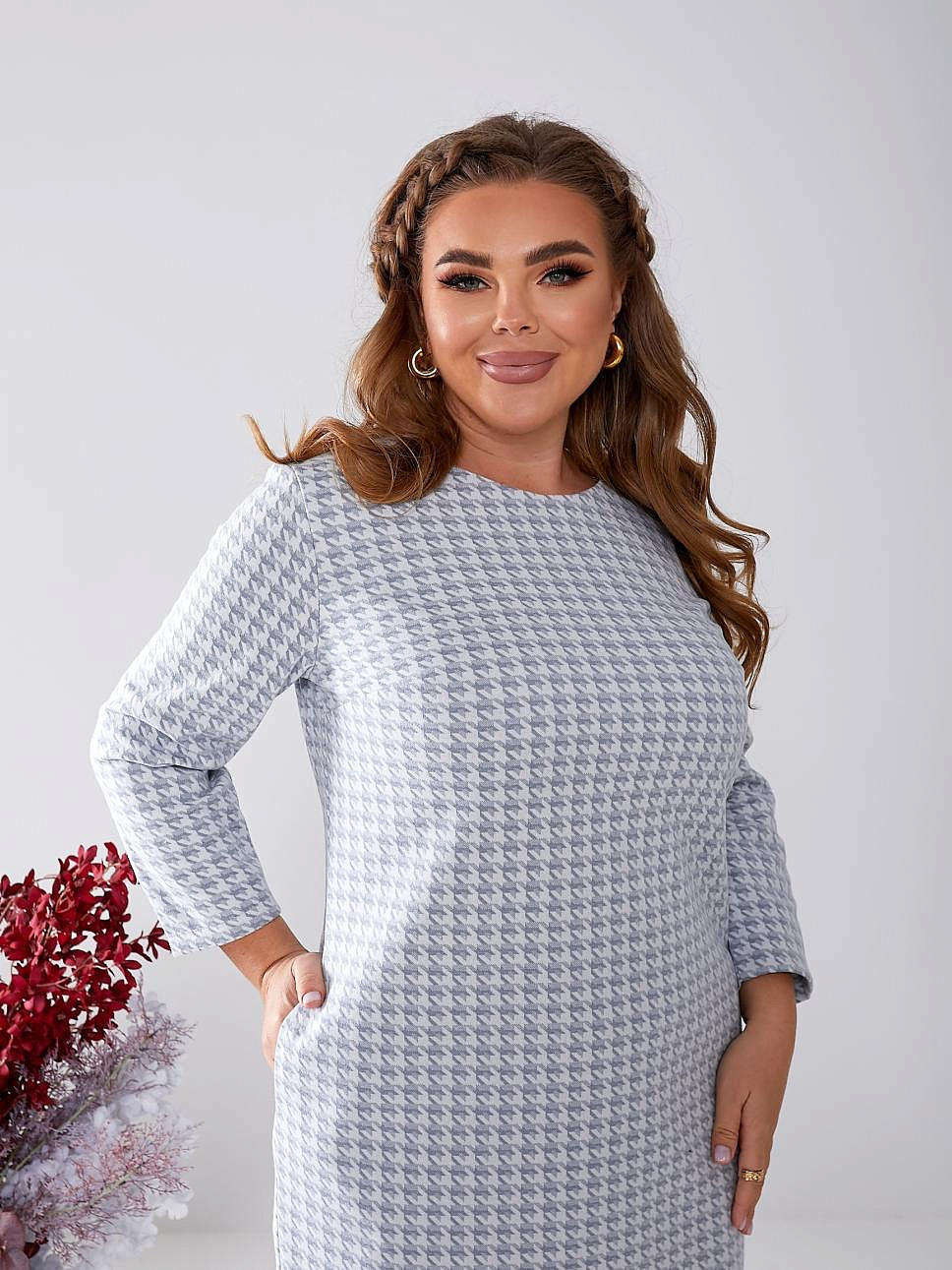 Женское платье -футляр теплое 