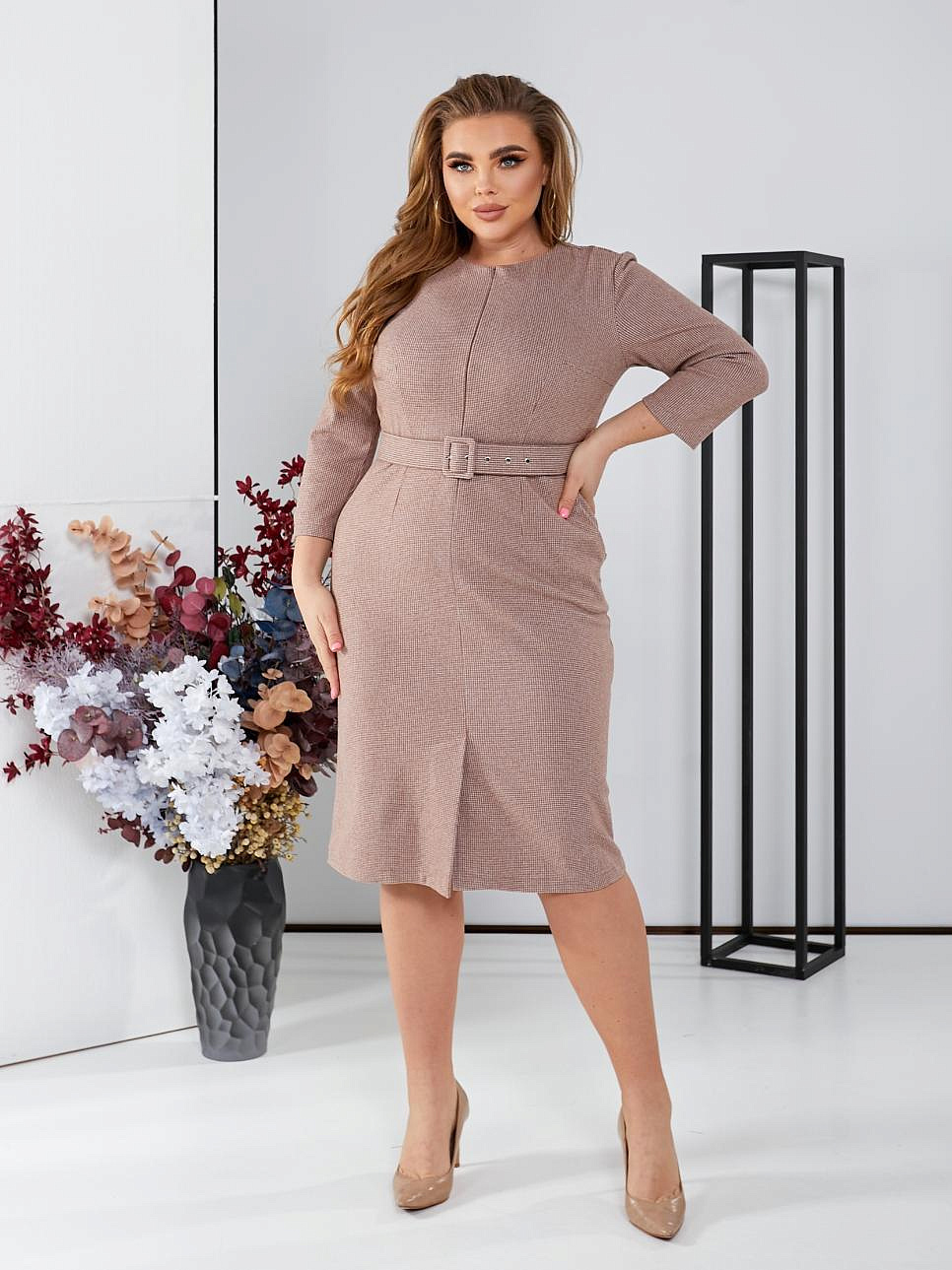 Женское платье - футляр теплое