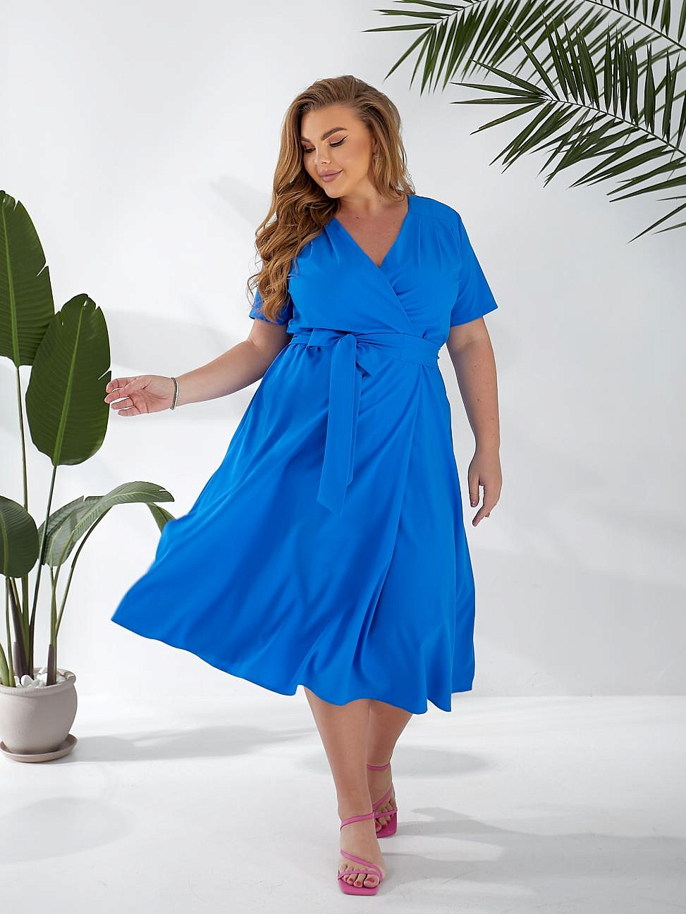 Женское платье клеш однотонное