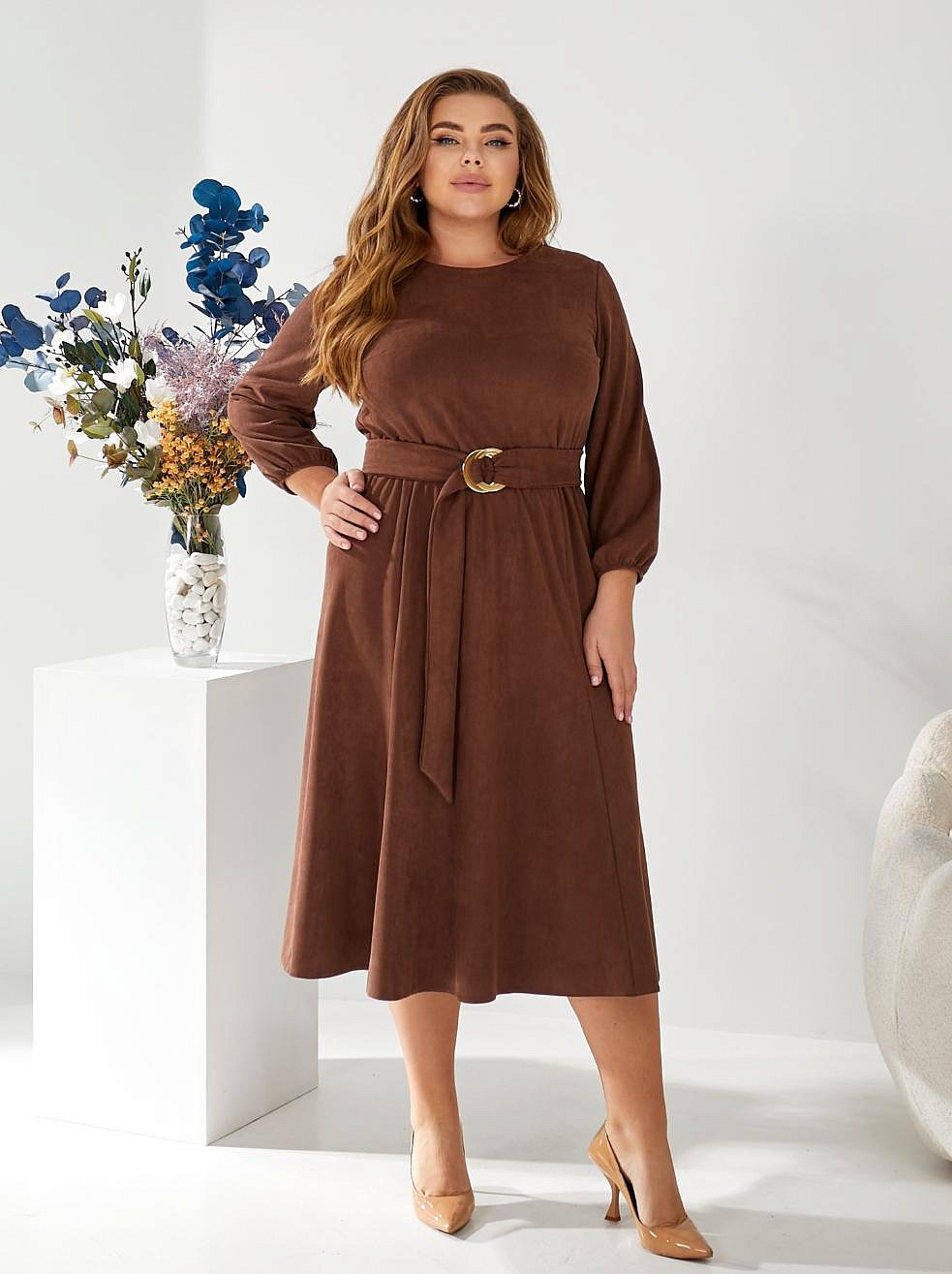 Женское платье замшевое с юбкой годэ