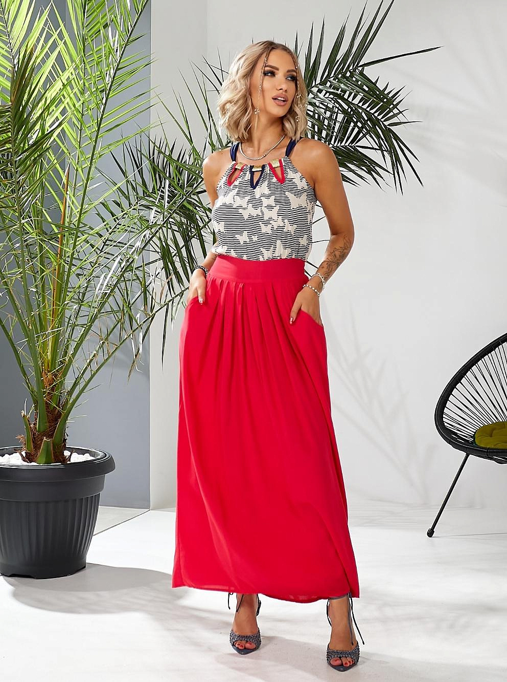 Летнее платье с длинной юбкой