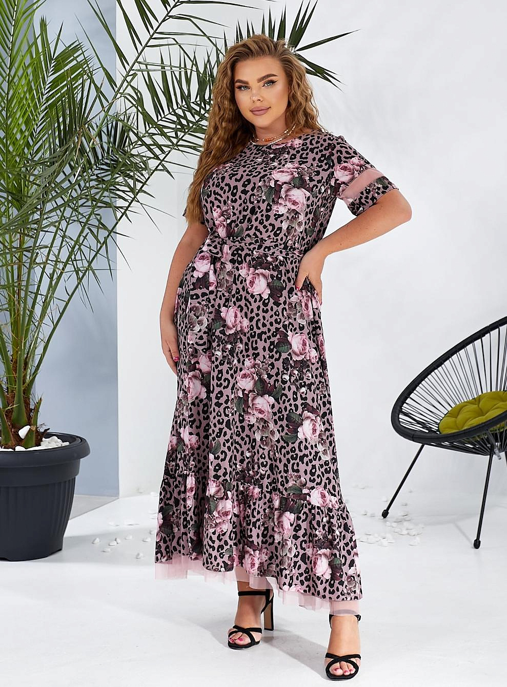 Женское платье длинное с воланом по низу 