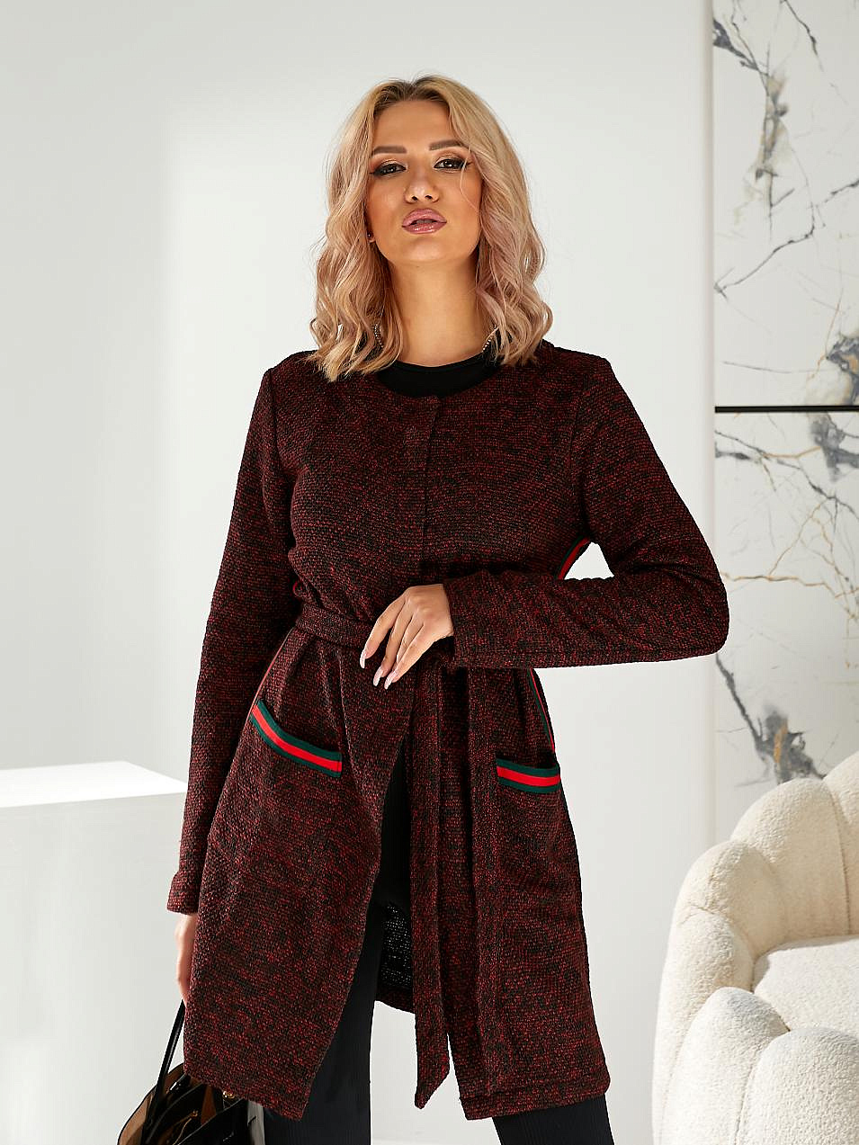 Женский кардиган букле с карманами