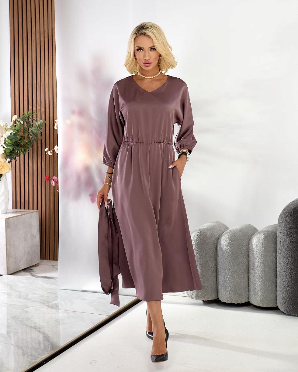 Женское платье нарядное из шелка