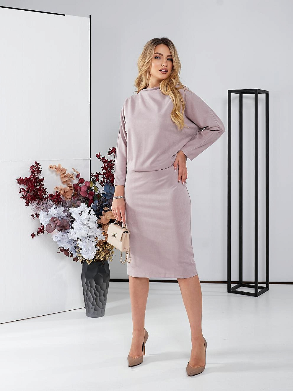 Платья миди с рукавом летучая мышь