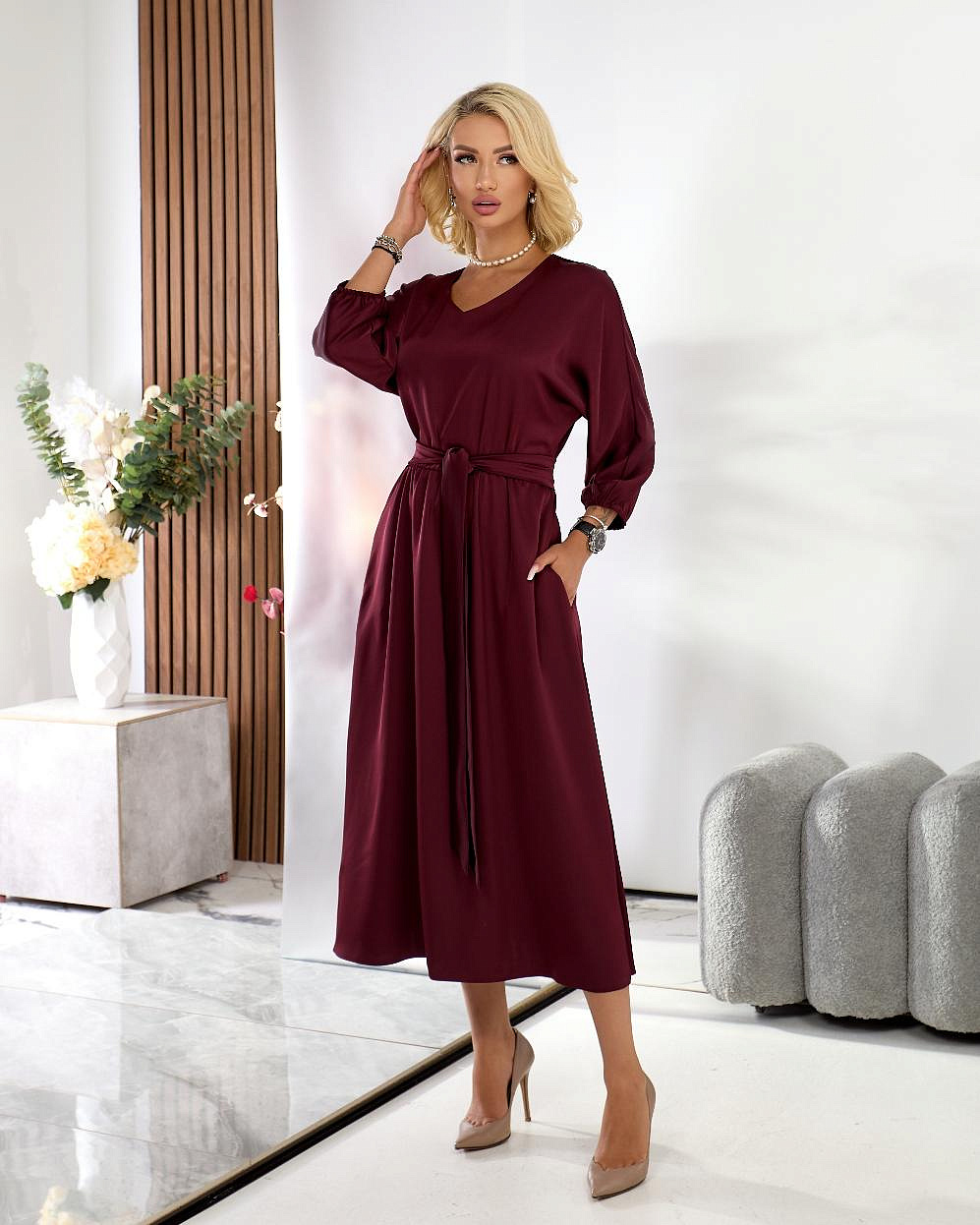 Женское платье нарядное из шелка