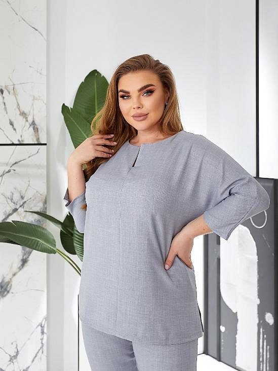 Женский костюм с брюками из льна