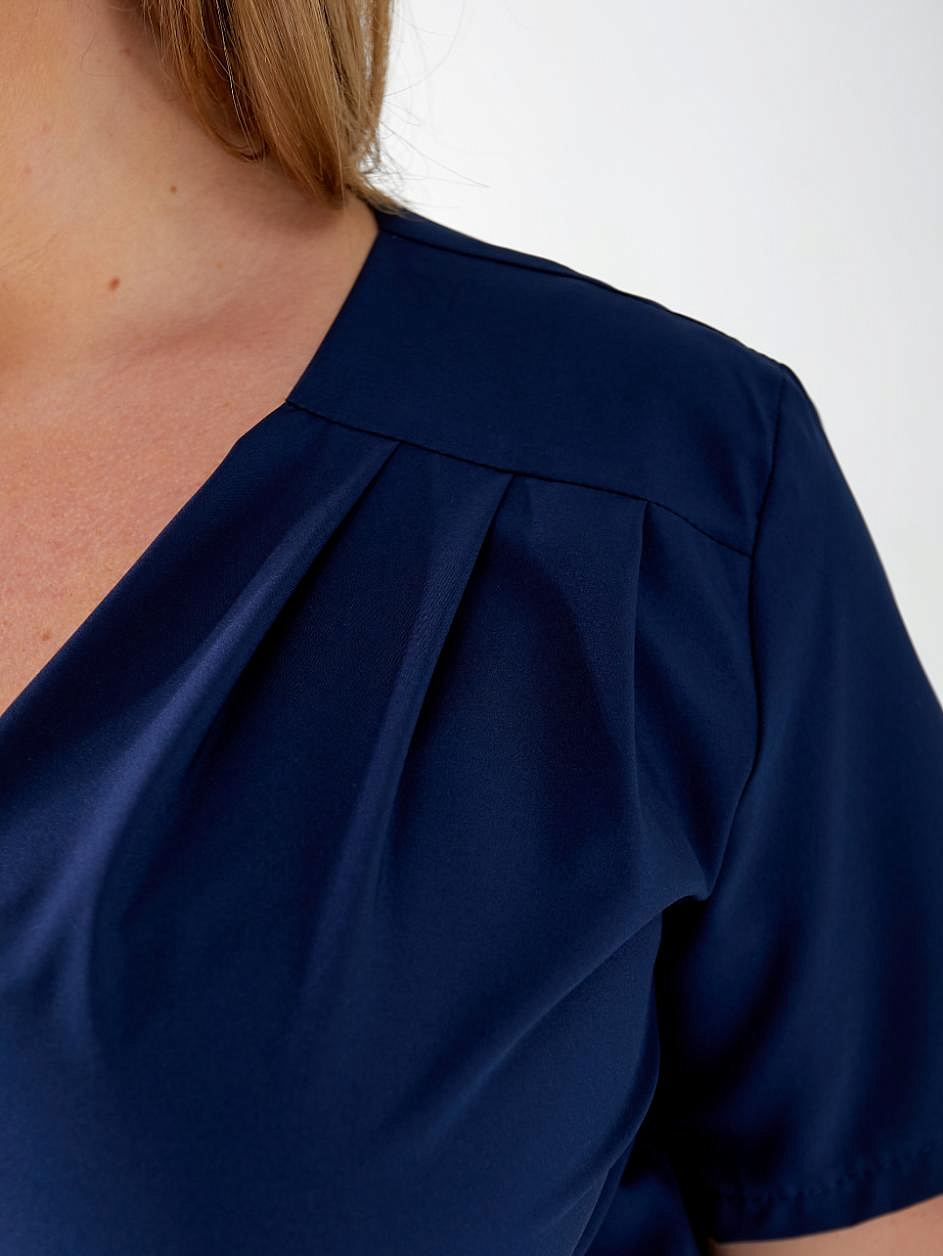 Женское платье клеш однотонное