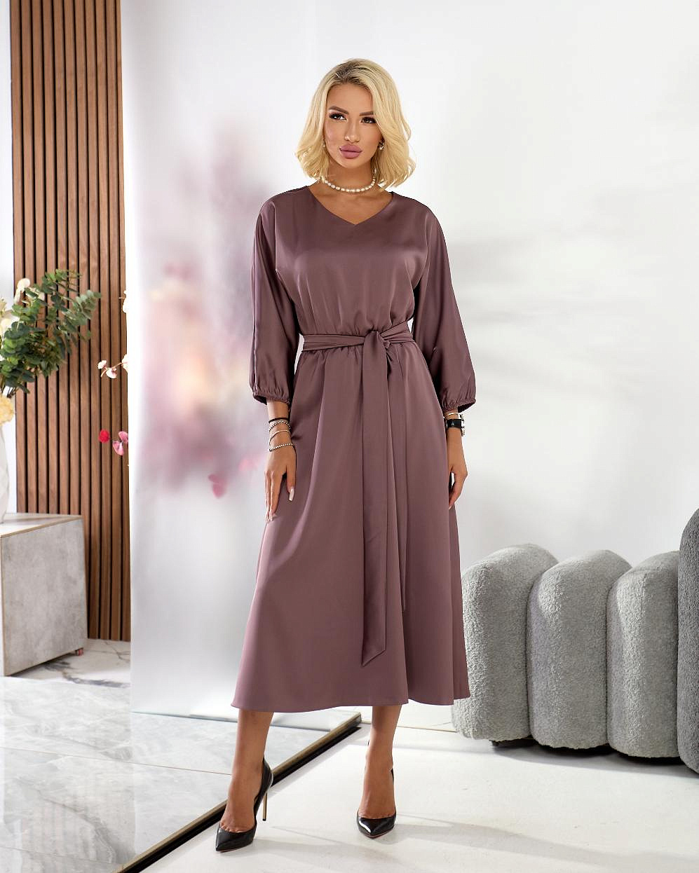 Женское платье нарядное из шелка