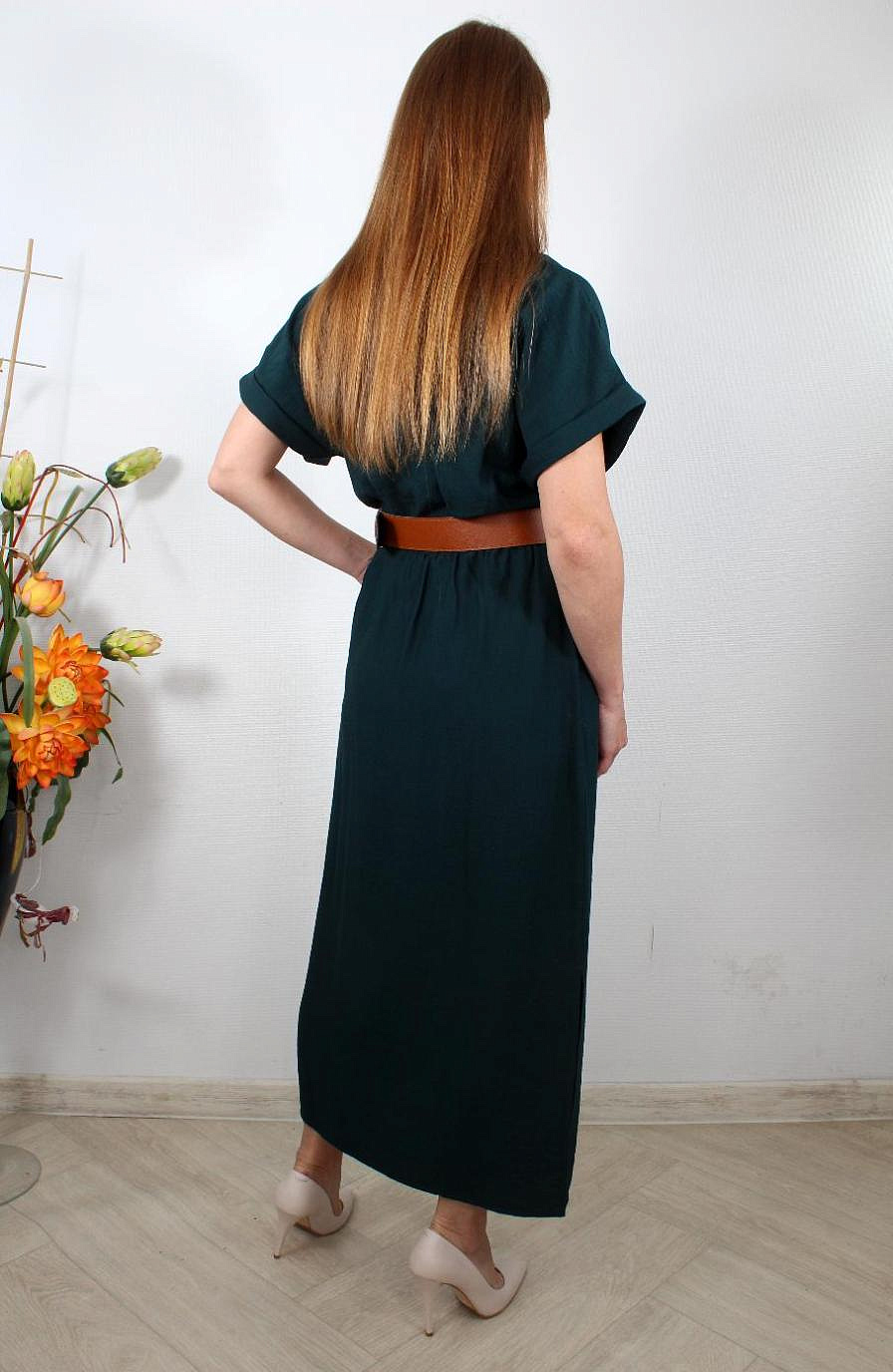 Платье прямое с воротником и поясом